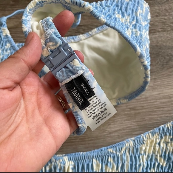 Triangl Inesa Marina Bikini - Picture 2 of 4